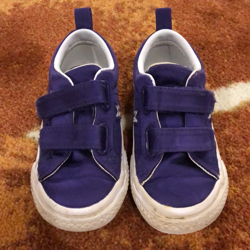 Girls converse sneakers